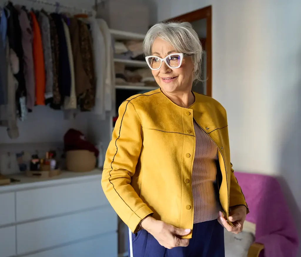 Garde-robe idéale femme 50 ans : les pièces indispensables