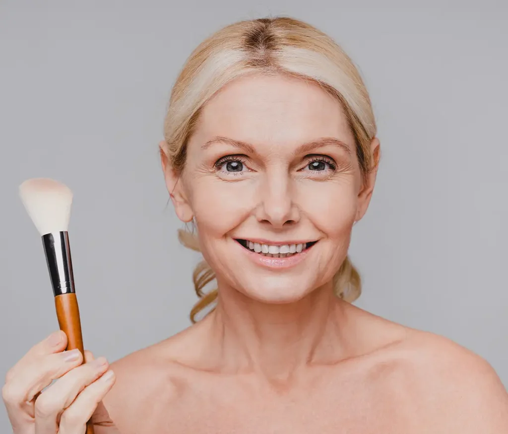 maquillage femme qui rajeunit